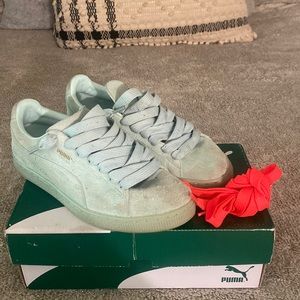 Teal Suede Puma Low Tops with original strings